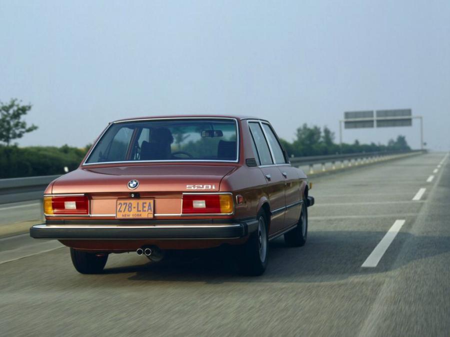  BMW 528i Sedan 1978 года  (US) (фото 11 из 16)